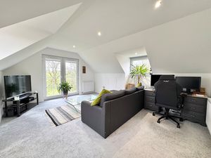 Photo 7- click for photo gallery